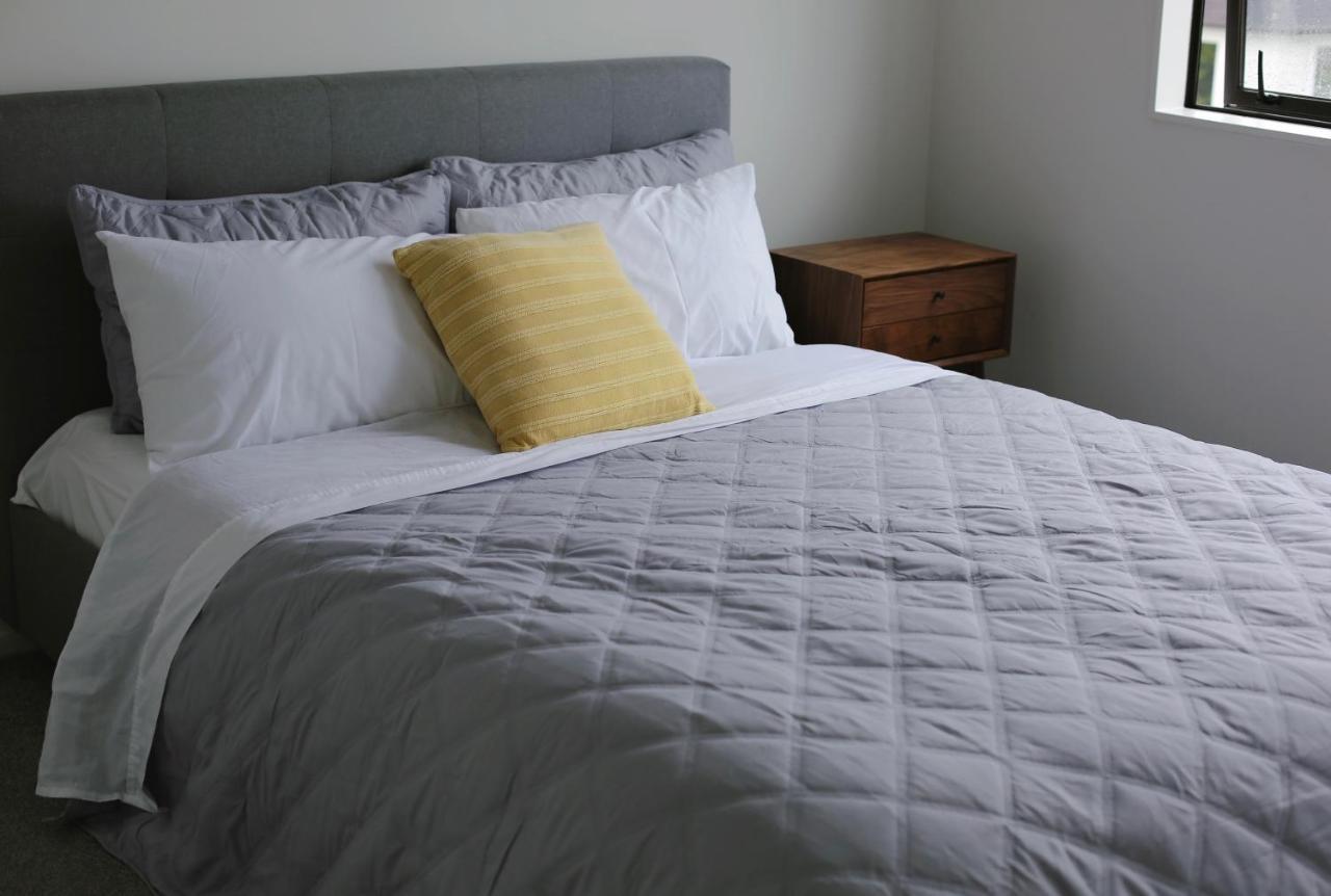 Cozy And Comfortable, Sunny Three-Storey Building Auckland Eksteriør bilde