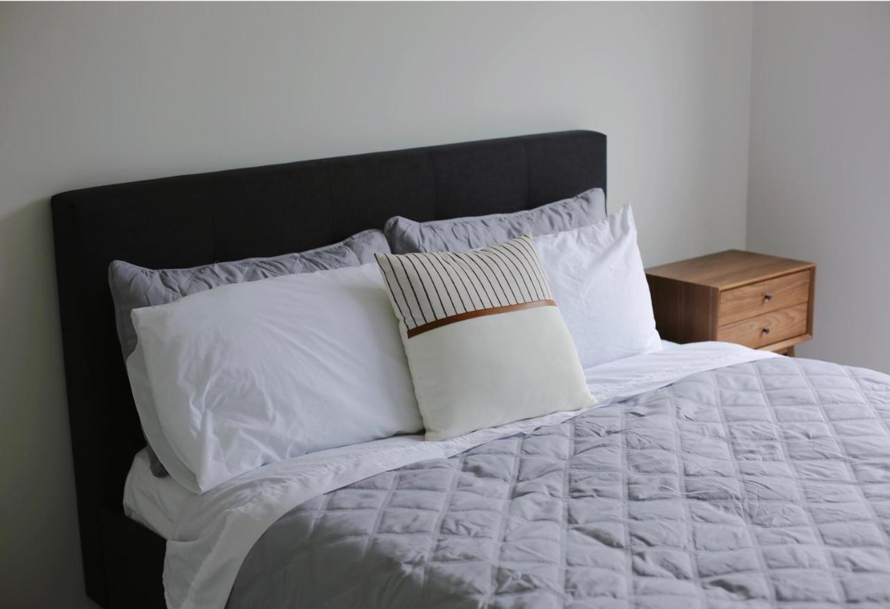 Cozy And Comfortable, Sunny Three-Storey Building Auckland Eksteriør bilde