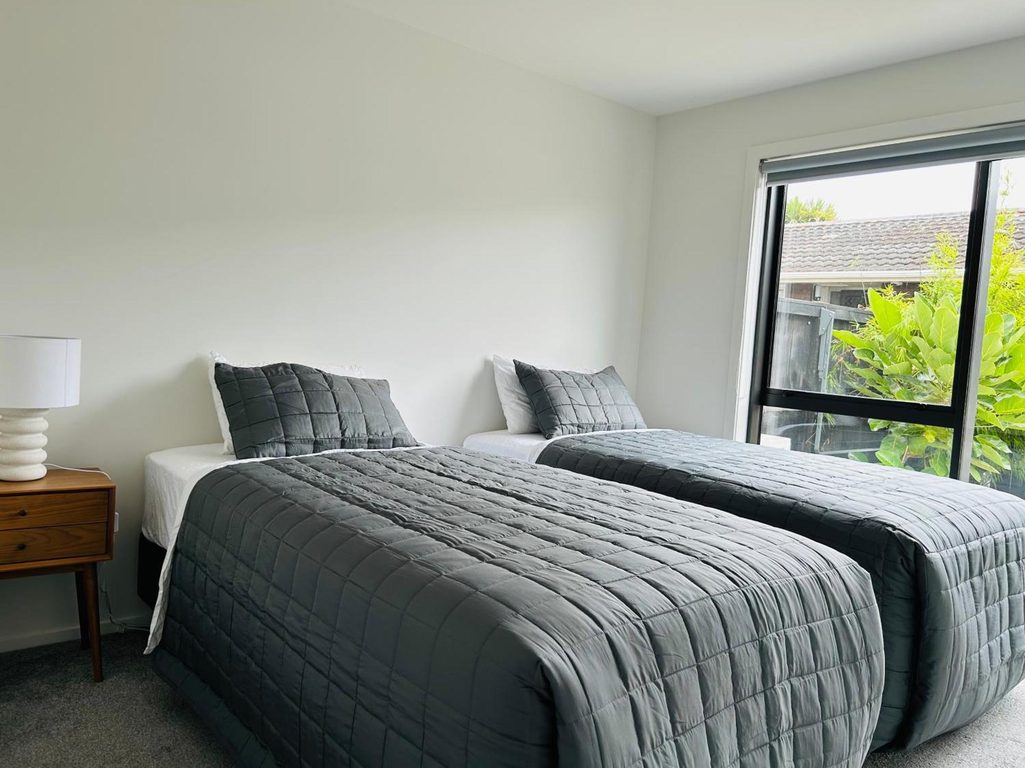 Cozy And Comfortable, Sunny Three-Storey Building Auckland Eksteriør bilde