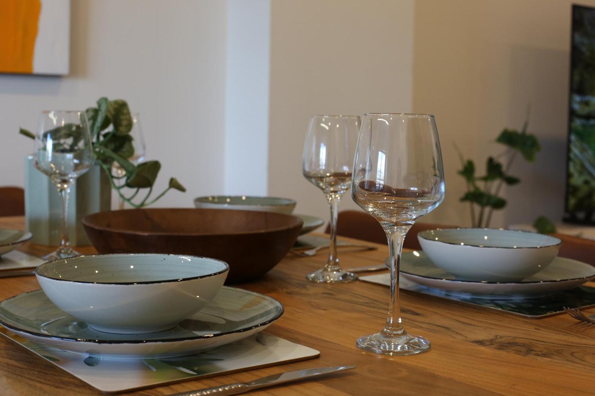 Cozy And Comfortable, Sunny Three-Storey Building Auckland Eksteriør bilde